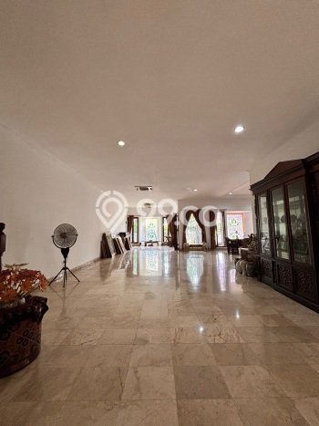 Dijual Rumah Luas Elegan Dengan View Eksklusif di Pondok Indah, Jakarta Selatan Dijual Rumah Luas Elegan Dengan View Eksklusif di Pondok Indah, Jakarta Selatan