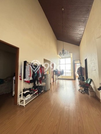 Hunian Eksklusif Dijual LT 200m2 di BSD, Tangerang Selatan Hunian Eksklusif Dijual LT 200m2 di BSD, Tangerang Selatan