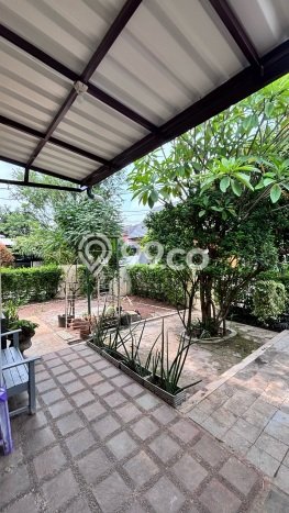 Rumah Elit LB 160m2 Siap Pakai Desain Elegan di Bintaro, Jakarta Selatan Rumah Elit LB 160m2 Siap Pakai Desain Elegan di Bintaro, Jakarta Selatan