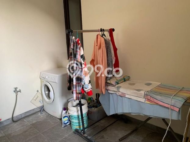Hunian Eksklusif Dijual LT 200m2 di BSD, Tangerang Selatan Hunian Eksklusif Dijual LT 200m2 di BSD, Tangerang Selatan