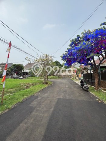 Hunian Eksklusif Dijual LT 200m2 di BSD, Tangerang Selatan Hunian Eksklusif Dijual LT 200m2 di BSD, Tangerang Selatan