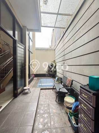 Hunian Eksklusif Dijual LT 200m2 di BSD, Tangerang Selatan Hunian Eksklusif Dijual LT 200m2 di BSD, Tangerang Selatan