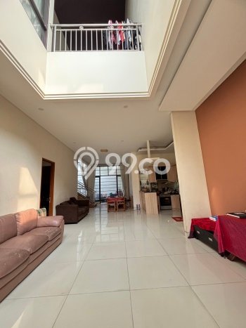 Hunian Eksklusif Dijual LT 200m2 di BSD, Tangerang Selatan Hunian Eksklusif Dijual LT 200m2 di BSD, Tangerang Selatan