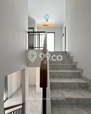 Rumah Elit LB 150m2 Siap Huni Desain Elegan di Graha Raya, Tangerang Selatan Rumah Elit LB 150m2 Siap Huni Desain Elegan di Graha Raya, Tangerang Selatan