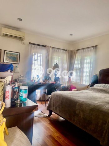 Dijual Rumah Luas Megah Dengan View Eksklusif di Bintaro, Tangerang Selatan Dijual Rumah Luas Megah Dengan View Eksklusif di Bintaro, Tangerang Selatan