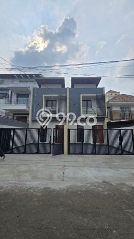 For Sale Hunian Rumah Nyaman 3 KT di Meruya, Jakarta Barat For Sale Hunian Rumah Nyaman 3 KT di Meruya, Jakarta Barat