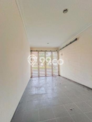 Ready to Use! Luxury House LT 300m2 Desain Elegan di Alam Sutera Ready to Use! Luxury House LT 300m2 Desain Elegan di Alam Sutera