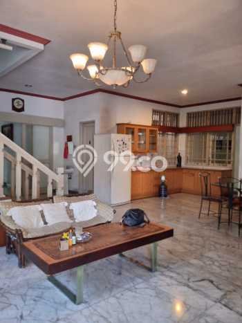 Rumah Elit Modern Siap Huni di Cideng Jakarta Pusat Rumah Elit Modern Siap Huni di Cideng Jakarta Pusat