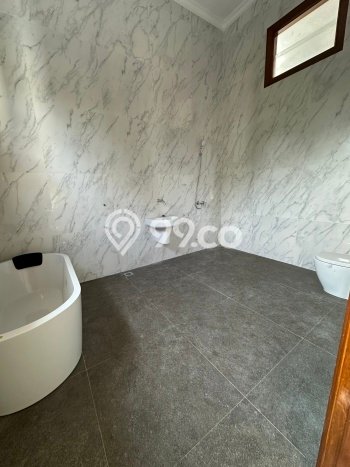Hunian Mewah LB 600m2 Siap Huni Desain Elegan di BSD Puspita Loka, Tangerang Hunian Mewah LB 600m2 Siap Huni Desain Elegan di BSD Puspita Loka, Tangerang