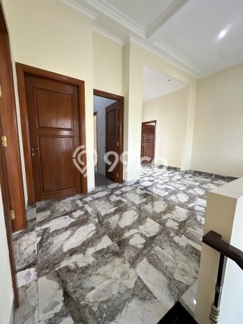 Hunian Mewah LB 600m2 Siap Huni Desain Elegan di BSD Puspita Loka, Tangerang Hunian Mewah LB 600m2 Siap Huni Desain Elegan di BSD Puspita Loka, Tangerang