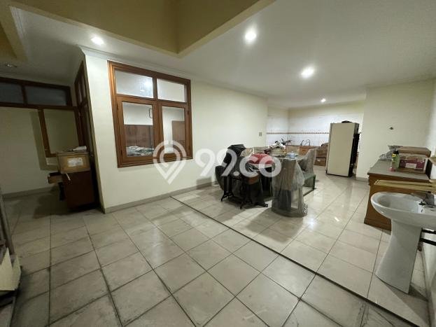 For Sale! Luxury House LT 243m2 Desain Elegan di Pantai Indah Kapuk For Sale! Luxury House LT 243m2 Desain Elegan di Pantai Indah Kapuk