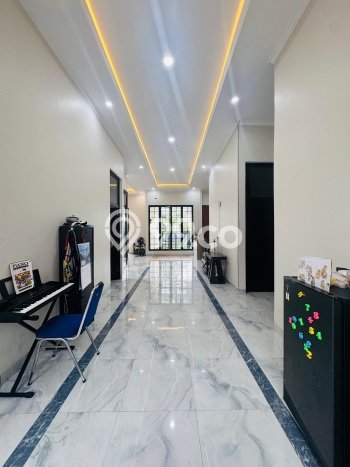 Hunian Elit LB 150m2 Siap Pakai Desain Elegan di Villa Melati Mas, Tangerang Selatan Hunian Elit LB 150m2 Siap Pakai Desain Elegan di Villa Melati Mas, Tangerang Selatan