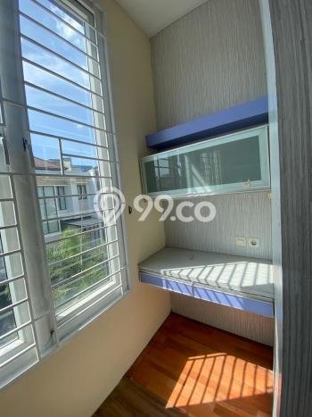 Disewakan! Rumah 4 Kamar Tidur &
3 Kamar Mandi di Pantai Indah Kapuk, Jakarta Utara Disewakan! Rumah 4 Kamar Tidur &
3 Kamar Mandi di Pantai Indah Kapuk, Jakarta Utara
