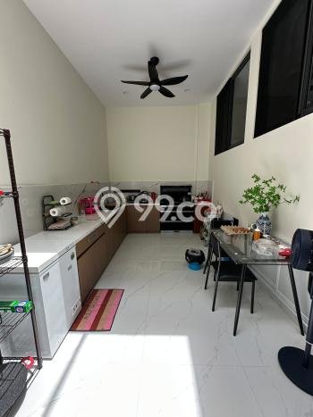 For Sale! Luxury House LT 250m2 Desain Elegan di Pantai Indah Kapuk For Sale! Luxury House LT 250m2 Desain Elegan di Pantai Indah Kapuk