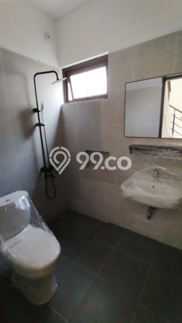 Dijual Rumah Luas Elegan Dengan View Eksklusif di Gading Serpong Serenade Lake, Tangerang Dijual Rumah Luas Elegan Dengan View Eksklusif di Gading Serpong Serenade Lake, Tangerang