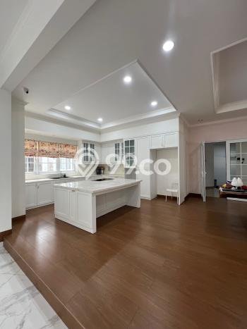 Rumah Elit Modern Siap Huni di Alam Sutera Tangerang Rumah Elit Modern Siap Huni di Alam Sutera Tangerang