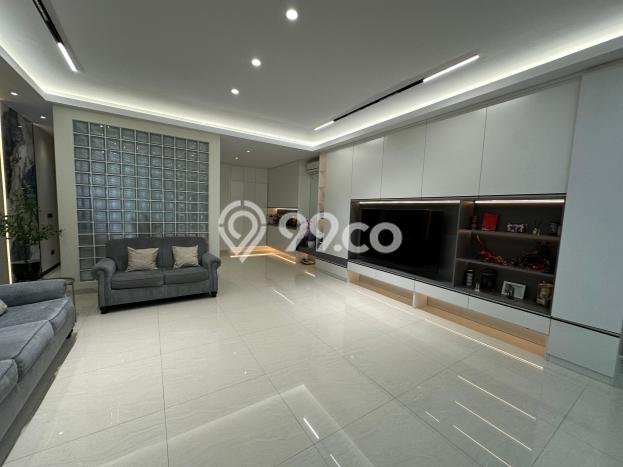 For Sale! Luxury House LT 250m2 Desain Elegan di Pantai Indah Kapuk For Sale! Luxury House LT 250m2 Desain Elegan di Pantai Indah Kapuk