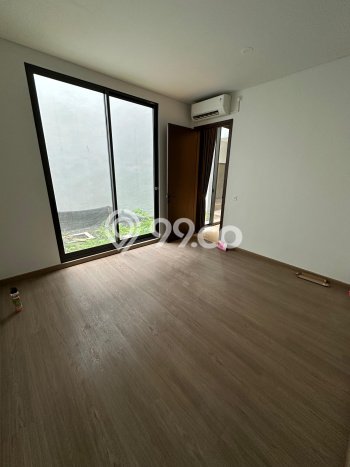 Rumah Luxury Modern Tanpa Renovasi di BSD City Tangerang Rumah Luxury Modern Tanpa Renovasi di BSD City Tangerang