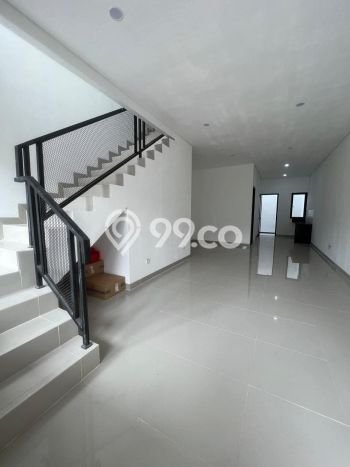 Dijual Rumah Modern 4 KT di Villa Melati Mas, Tangerang Selatan Dijual Rumah Modern 4 KT di Villa Melati Mas, Tangerang Selatan