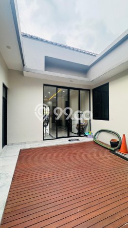 Hunian Elit LB 150m2 Siap Pakai Desain Elegan di Villa Melati Mas, Tangerang Selatan Hunian Elit LB 150m2 Siap Pakai Desain Elegan di Villa Melati Mas, Tangerang Selatan