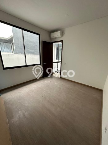 Rumah Luxury Modern Tanpa Renovasi di BSD City Tangerang Rumah Luxury Modern Tanpa Renovasi di BSD City Tangerang