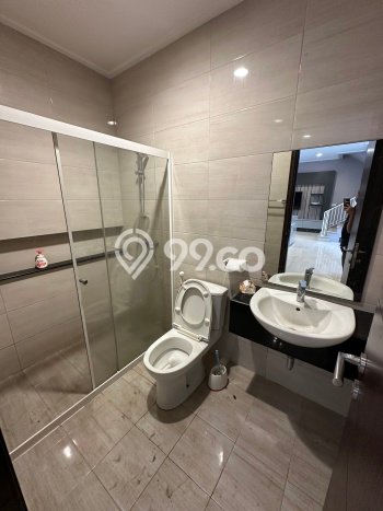 Rumah EXCLUSIVE area Pantai Indah Kapuk, Jakarta Utara, LT 150m² Bangunan 203m² KESEMPATAN TERBATAS! Rumah EXCLUSIVE area Pantai Indah Kapuk, Jakarta Utara, LT 150m² Bangunan 203m² KESEMPATAN TERBATAS!