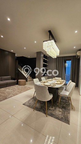 Jual Rumah Mewah Megah Dengan View Cantik di BSD City, Tangerang Jual Rumah Mewah Megah Dengan View Cantik di BSD City, Tangerang