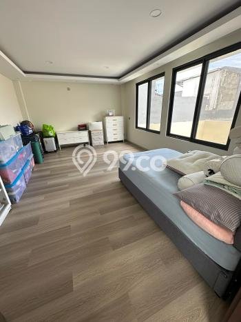 For Sale! Luxury House LT 250m2 Desain Elegan di Pantai Indah Kapuk For Sale! Luxury House LT 250m2 Desain Elegan di Pantai Indah Kapuk