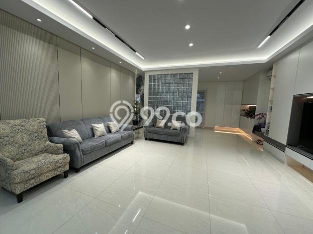 For Sale! Luxury House LT 250m2 Desain Elegan di Pantai Indah Kapuk For Sale! Luxury House LT 250m2 Desain Elegan di Pantai Indah Kapuk