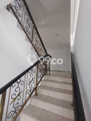 Rumah sewa siap pakai 4 KT di Pantai Indah Kapuk, Jakarta Utara Rumah sewa siap pakai 4 KT di Pantai Indah Kapuk, Jakarta Utara