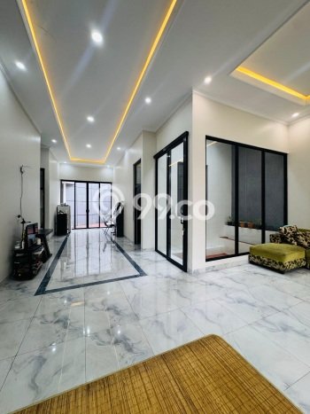 Hunian Elit LB 150m2 Siap Pakai Desain Elegan di Villa Melati Mas, Tangerang Selatan Hunian Elit LB 150m2 Siap Pakai Desain Elegan di Villa Melati Mas, Tangerang Selatan