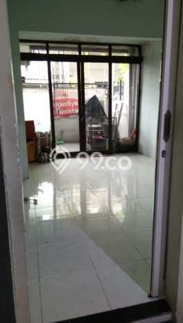 Rumah Luas Asri 5 KT Siap Huni di Surabaya Kota Surabaya Rumah Luas Asri 5 KT Siap Huni di Surabaya Kota Surabaya