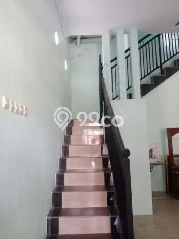 Rumah Terjangkau Strategis LT 100m2 di Surabaya Rumah Terjangkau Strategis LT 100m2 di Surabaya