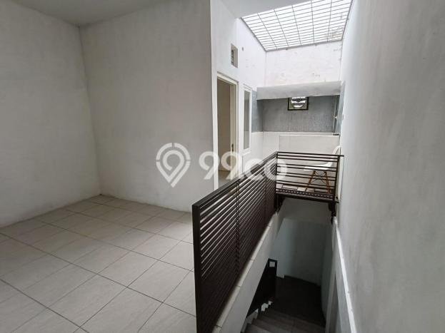 Ruko Dijual di Surabaya LT 66m2 & LB 85m2 Lokasi Terbaik! Ruko Dijual di Surabaya LT 66m2 & LB 85m2 Lokasi Terbaik!
