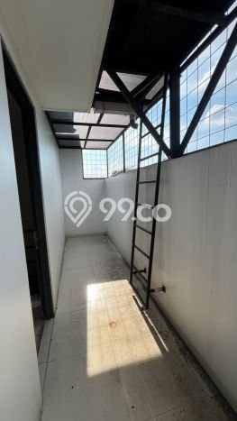 Hunian Cantik Minimalis Lb 75m2 di Waru, Sidoarjo Hunian Cantik Minimalis Lb 75m2 di Waru, Sidoarjo