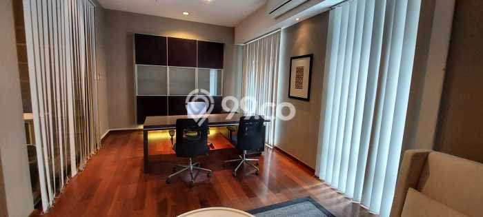 Unit Apartemen Luxury Dijual di Genteng dengan 3 BR Unit Apartemen Luxury Dijual di Genteng dengan 3 BR
