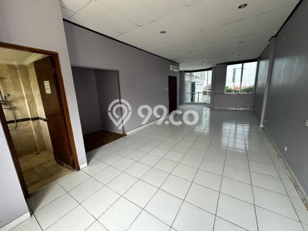Ruko Komersial Dijual di Dukuh Pakis Surabaya LT 66m2 & LB 198m2 Ruko Komersial Dijual di Dukuh Pakis Surabaya LT 66m2 & LB 198m2