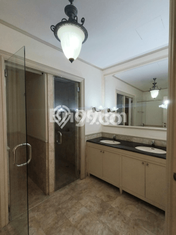 Apartemen Luxury Dijual di Surabaya Lokasi Strategis Punya 3 Kamar Tidur Apartemen Luxury Dijual di Surabaya Lokasi Strategis Punya 3 Kamar Tidur