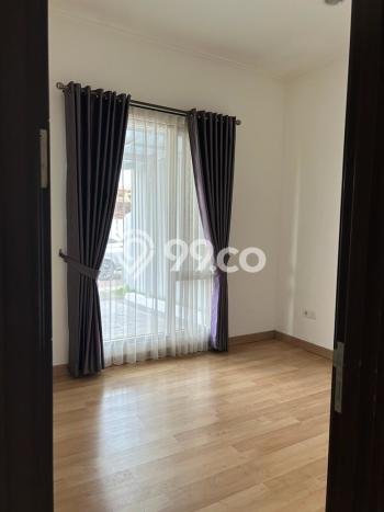 Disewakan! Rumah 3 Kamar Tidur &
3 Kamar Mandi di Pantai Indah Kapuk, Jakarta Utara Disewakan! Rumah 3 Kamar Tidur &
3 Kamar Mandi di Pantai Indah Kapuk, Jakarta Utara