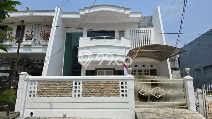 Rumah sewa siap pakai 3 Kamar Tidur di Pluit, Jakarta Utara Rumah sewa siap pakai 3 Kamar Tidur di Pluit, Jakarta Utara