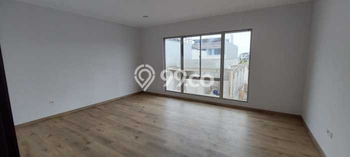 Rumah Nyaman 4 KT LB 360m2 Kondisi Bagus di Pantai Indah Kapuk Rumah Nyaman 4 KT LB 360m2 Kondisi Bagus di Pantai Indah Kapuk