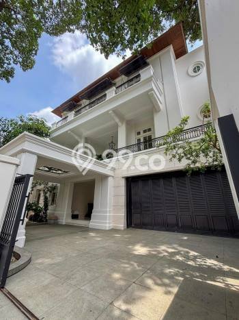 Rumah Luxury Modern Tanpa Renovasi di Mega Kuningan Jakarta Selatan Rumah Luxury Modern Tanpa Renovasi di Mega Kuningan Jakarta Selatan
