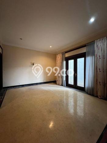 Rumah Strategis Cipete, Jakarta Selatan, LT 712m² LB 800m² Rumah Strategis Cipete, Jakarta Selatan, LT 712m² LB 800m²