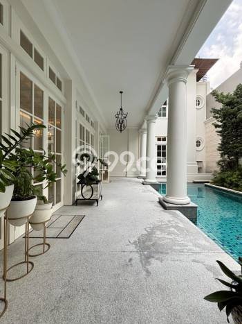 Rumah Luxury Modern Tanpa Renovasi di Mega Kuningan Jakarta Selatan Rumah Luxury Modern Tanpa Renovasi di Mega Kuningan Jakarta Selatan