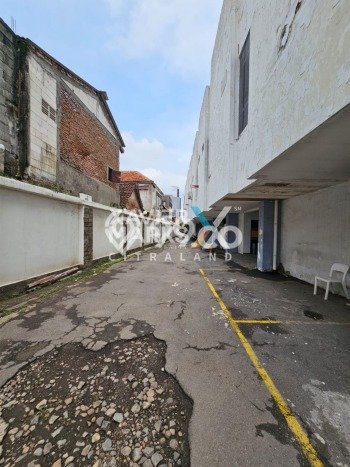 Dijual! Kantor di Basuki Rachmat Surabaya LT 3600m2 / LB 4000m2 Kawasan Strategis Dijual! Kantor di Basuki Rachmat Surabaya LT 3600m2 / LB 4000m2 Kawasan Strategis