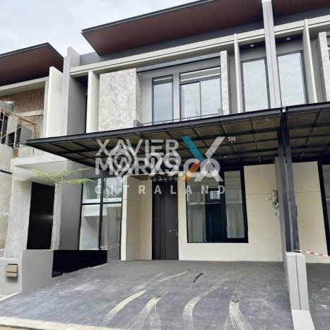 Rumah Elit Modern Tanpa Renovasi di Citraland Surabaya Rumah Elit Modern Tanpa Renovasi di Citraland Surabaya