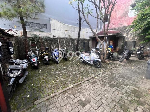 Komersial Dijual di Jakarta Selatan LT 375m2 & LB 416m2 Lokasi Terbaik! Komersial Dijual di Jakarta Selatan LT 375m2 & LB 416m2 Lokasi Terbaik!