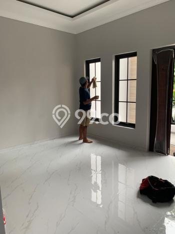 For Sale Hunian Rumah Terawat 4 Kamar di Villa Melati Mas, Tangerang Selatan For Sale Hunian Rumah Terawat 4 Kamar di Villa Melati Mas, Tangerang Selatan