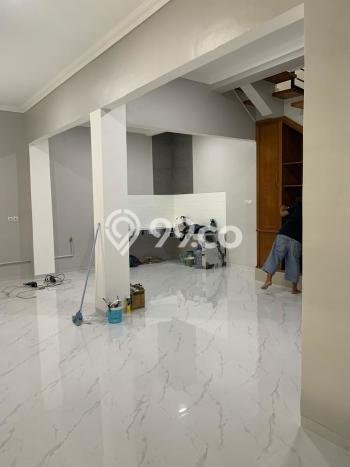 For Sale Hunian Rumah Terawat 4 Kamar di Villa Melati Mas, Tangerang Selatan For Sale Hunian Rumah Terawat 4 Kamar di Villa Melati Mas, Tangerang Selatan
