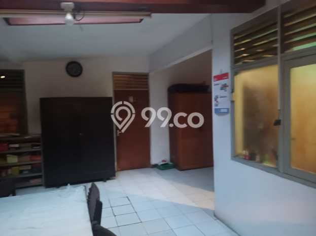 Rumah Elit LB 180m2 Siap Huni Desain Elegan di Kemandoran, Jakarta Selatan Rumah Elit LB 180m2 Siap Huni Desain Elegan di Kemandoran, Jakarta Selatan